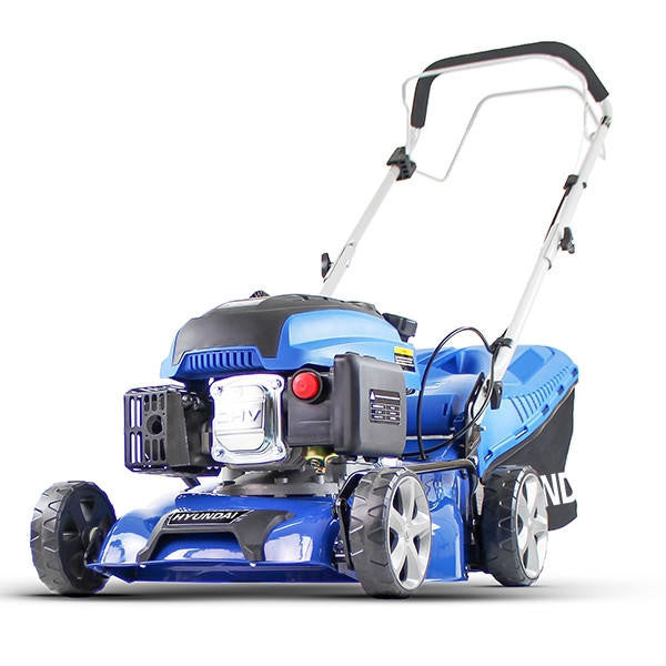 Hyundai HYM430SP self-propelled petrol lawnmower view 3