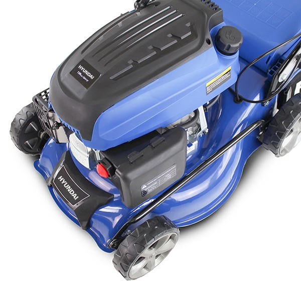 Hyundai HYM430SP self-propelled petrol lawnmower view 4