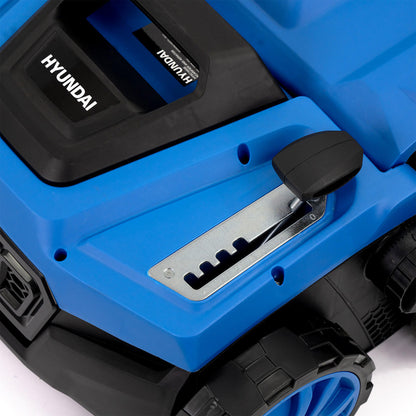 Hyundai HYSC1600E electric scarifier view 4