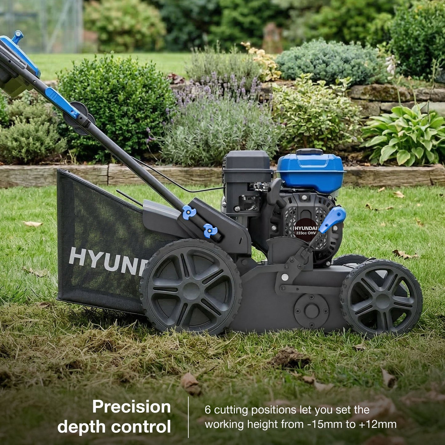 Hyundai HYSC225X petrol lawn scarifier view 3