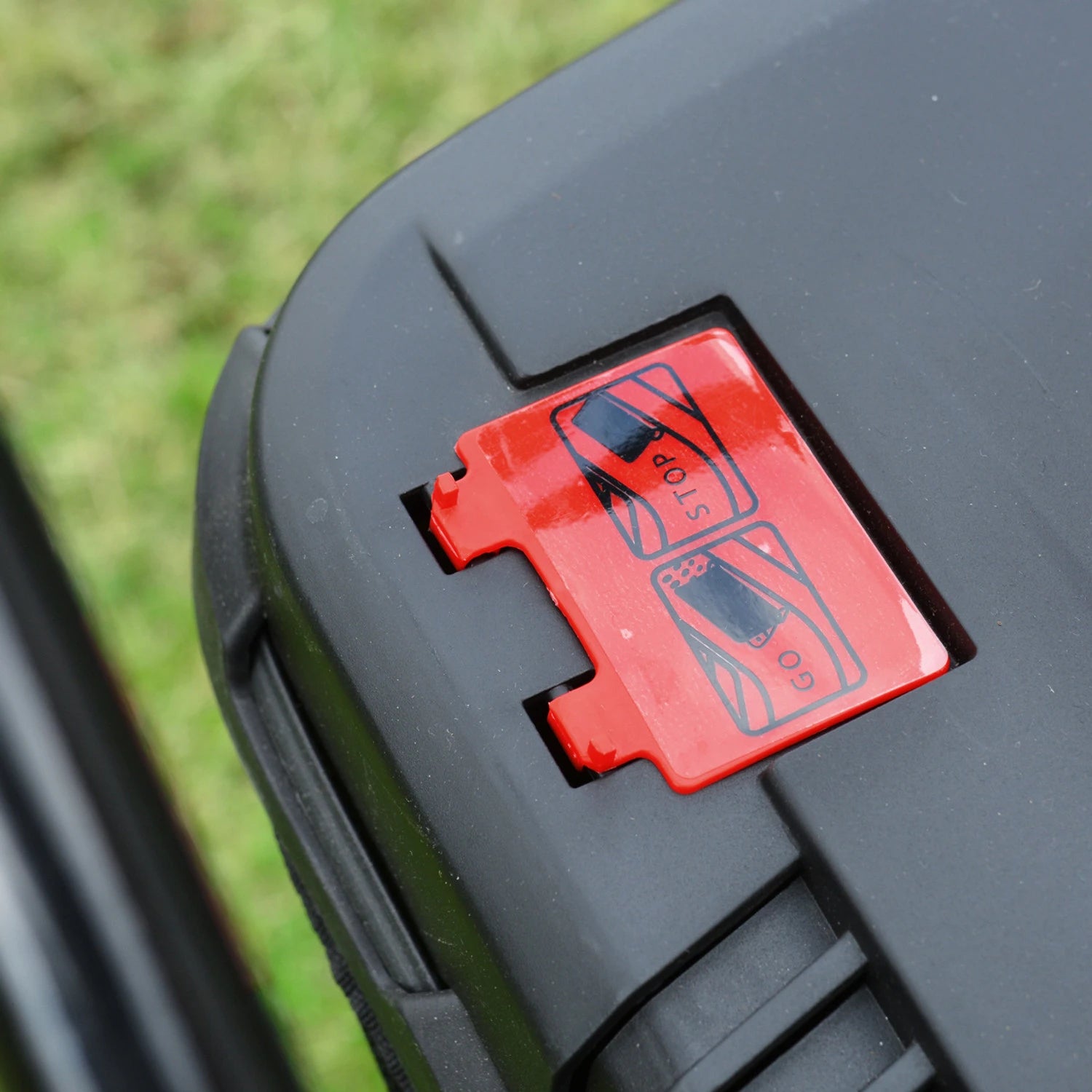 Cobra RM40SPCE 16" Electric Start Petrol Powered Self Propelled Rear Roller Lawnmower