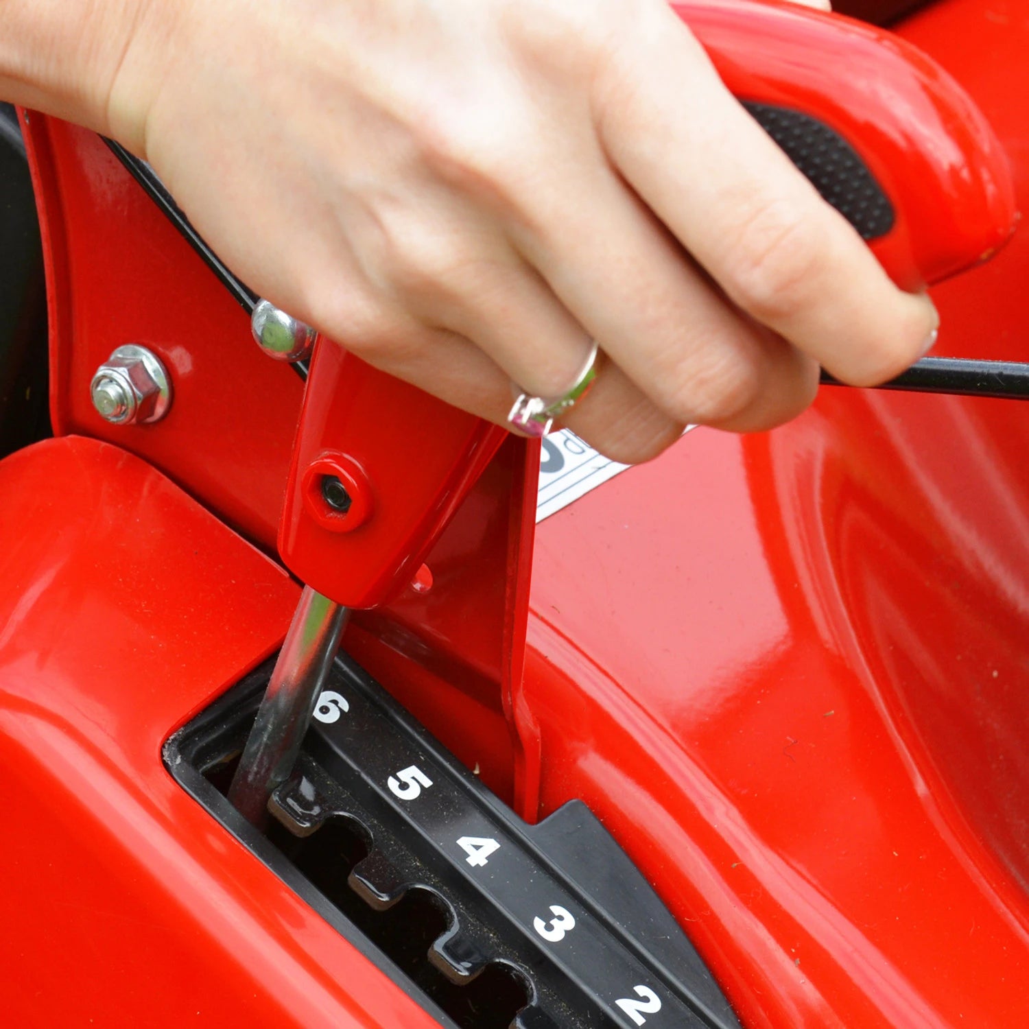 Cobra RM40SPCE 16" Electric Start Petrol Powered Self Propelled Rear Roller Lawnmower