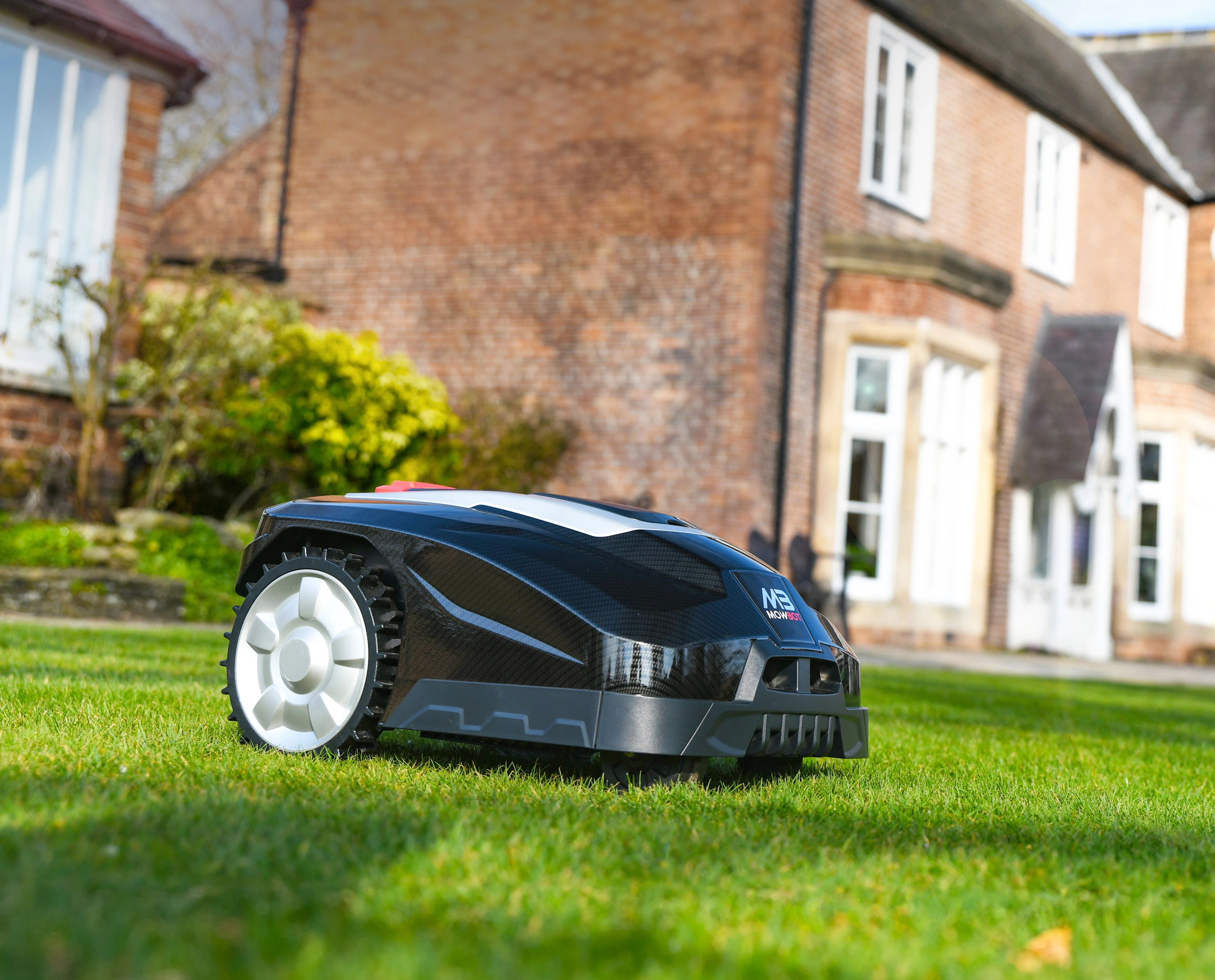 Cobra Mowbot 1200 Robotic Mower